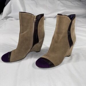 Nannini Designer Women's 37IT/6US Suede Made in Italy Booties Khaki Purple Wedge